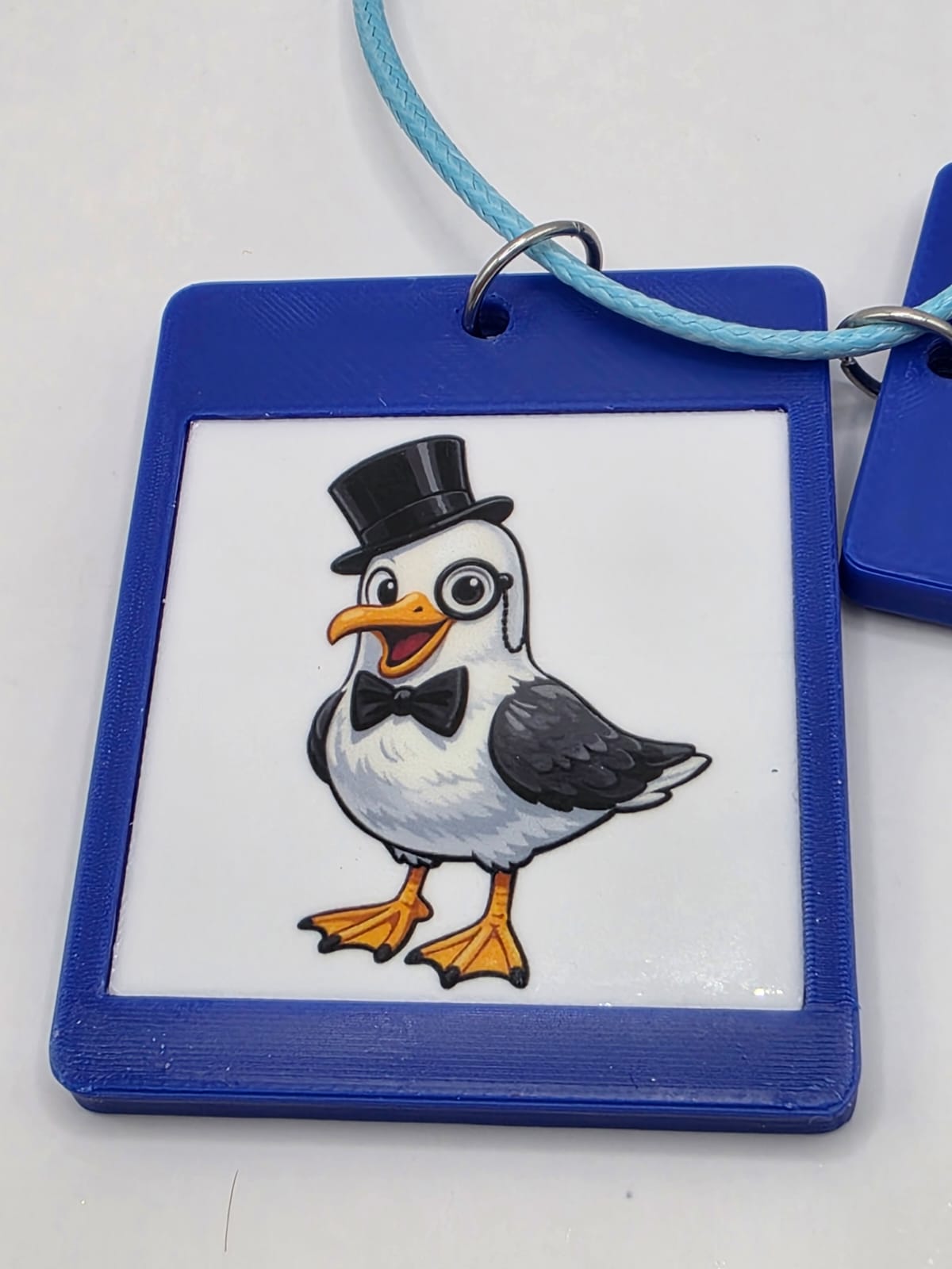 Fun Posh Seagull Seaside Theme Lightweight Picture Necklace with Double Pendant. One does not share chips