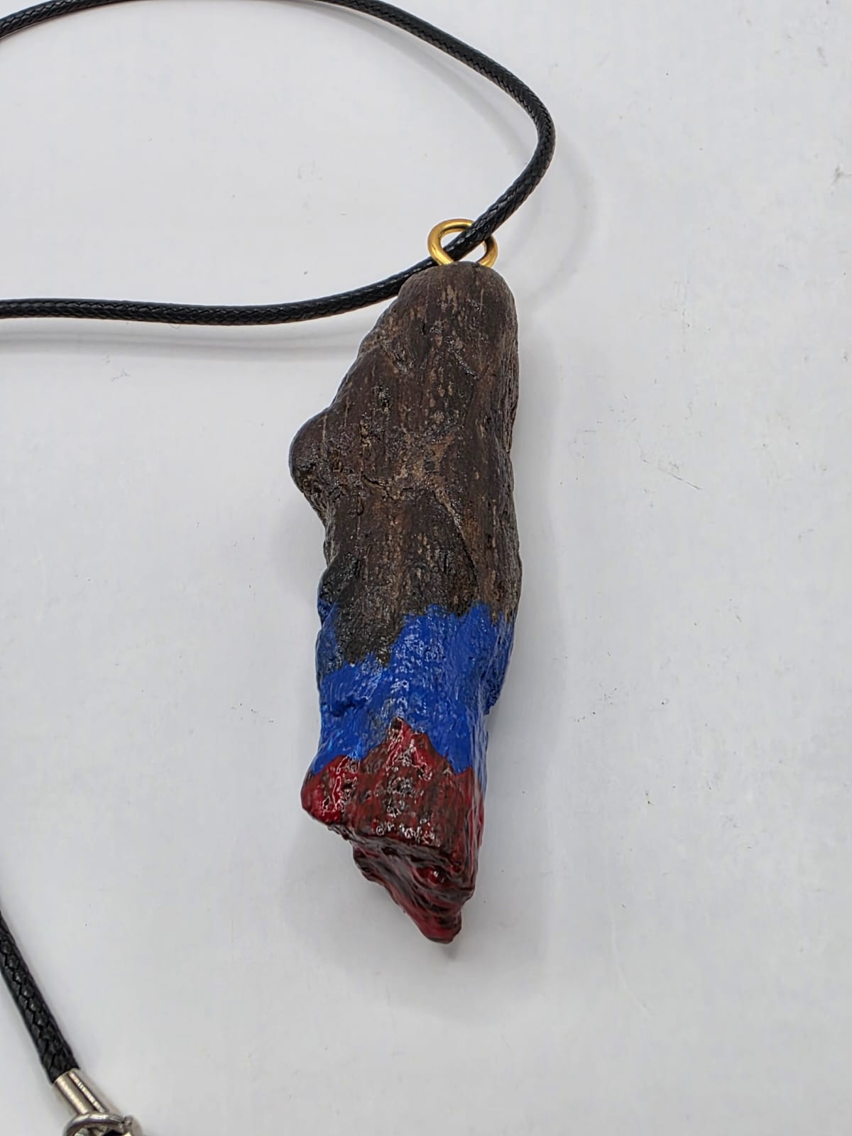 Driftwood pendant necklace featuring art painted style design