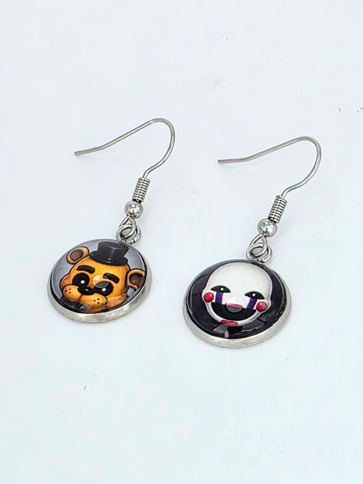 Five Nights at Freddy's (FNAF) Inspired Golden Freddy & The Puppet 14 mm Earrings