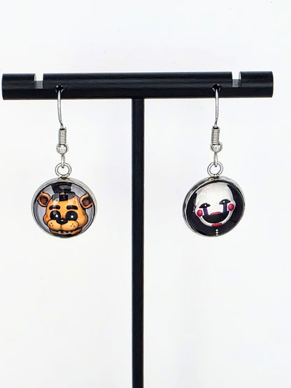 Five Nights at Freddy's (FNAF) Inspired Golden Freddy & The Puppet 14 mm Earrings