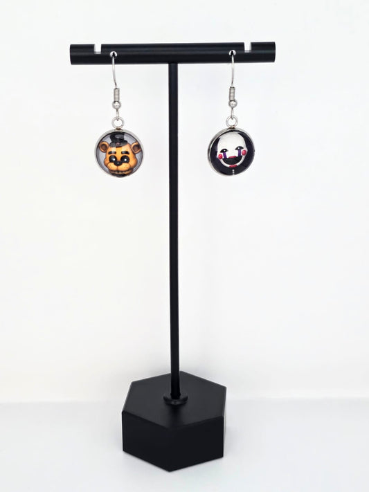 Five Nights at Freddy's (FNAF) Inspired Golden Freddy & The Puppet 14 mm Earrings