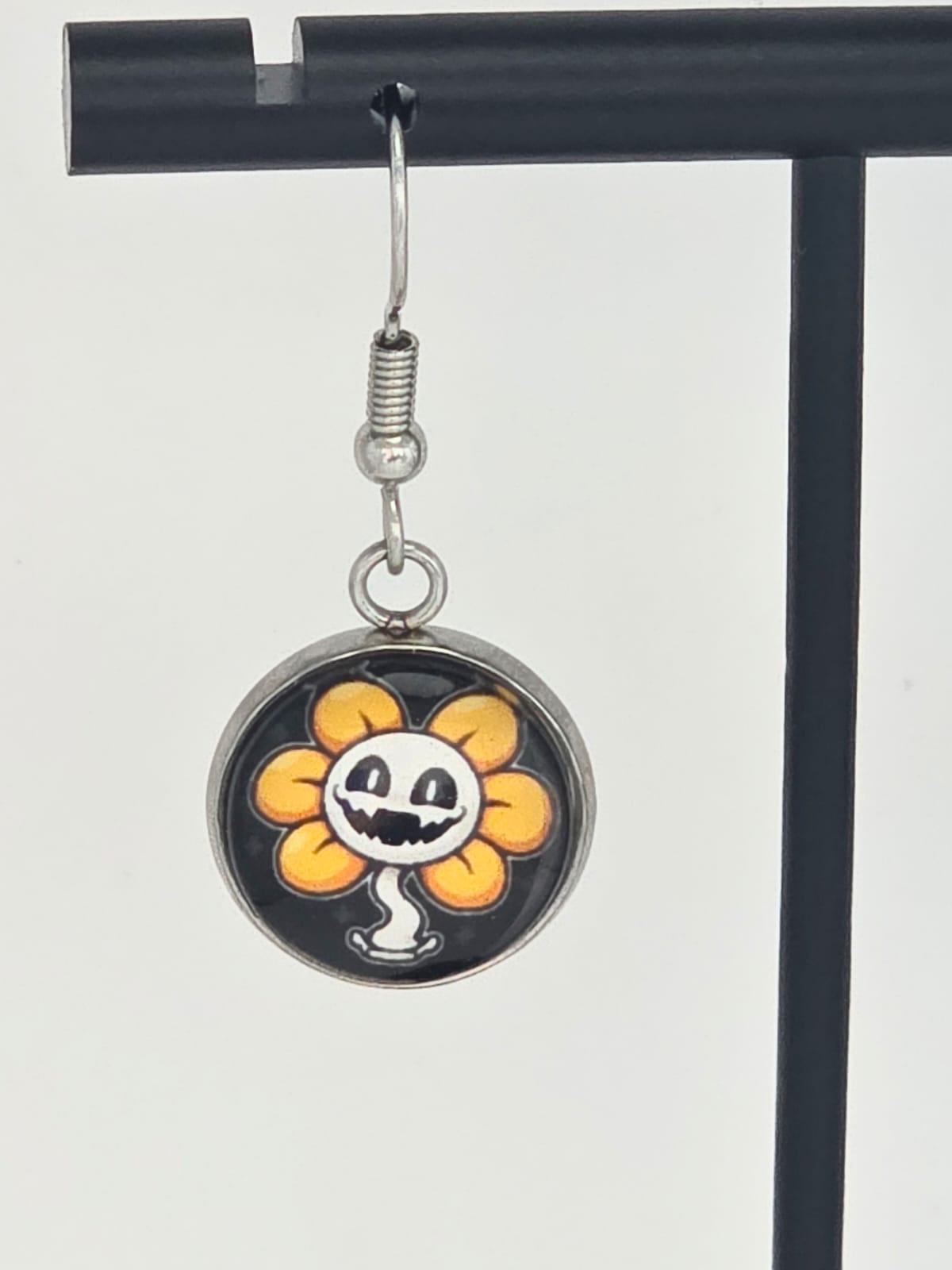 Undertale Inspired Flowey & Evil Flowey Dangle Earrings