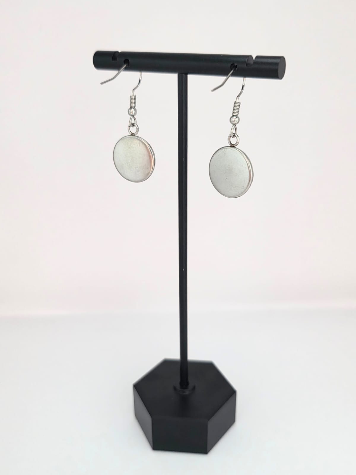 The Amazing Digital Circus Inspired Caine & Bubble Dangle Earrings