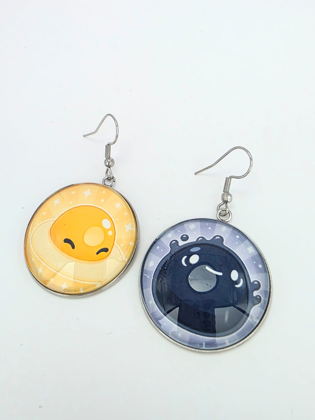 Slime Rancher 2 Inspired Yolky Slime & Shadow Slime Dangle Fish Hook Earrings