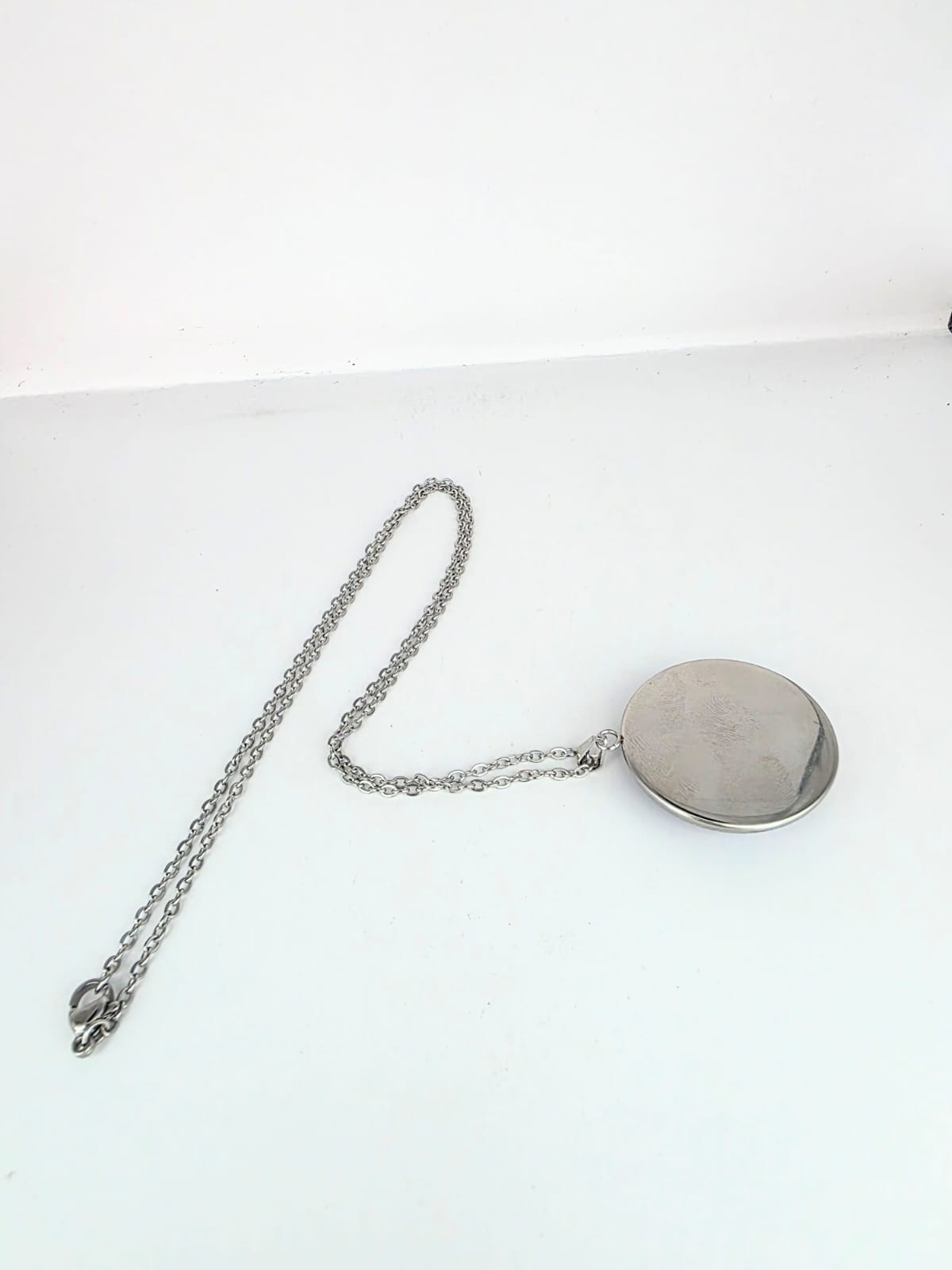 The Amazing Digital Circus Inspired Caine 30 mm Pendant Stainless Steel Necklace