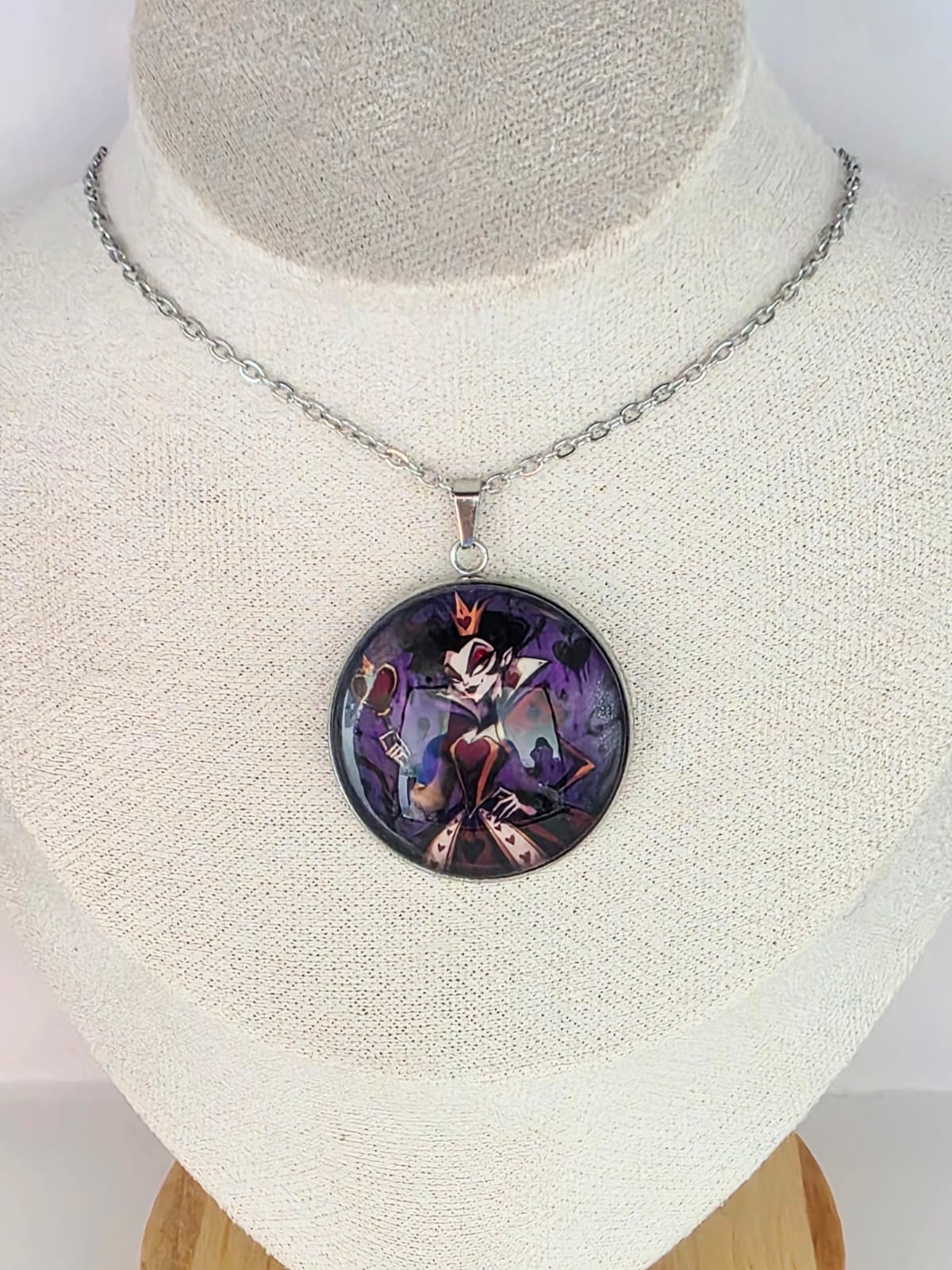 Alice in Wonderland Inspired Hellverse Queen of Hearts 30mm Pendant Stainless Steel 20 Inch Necklace