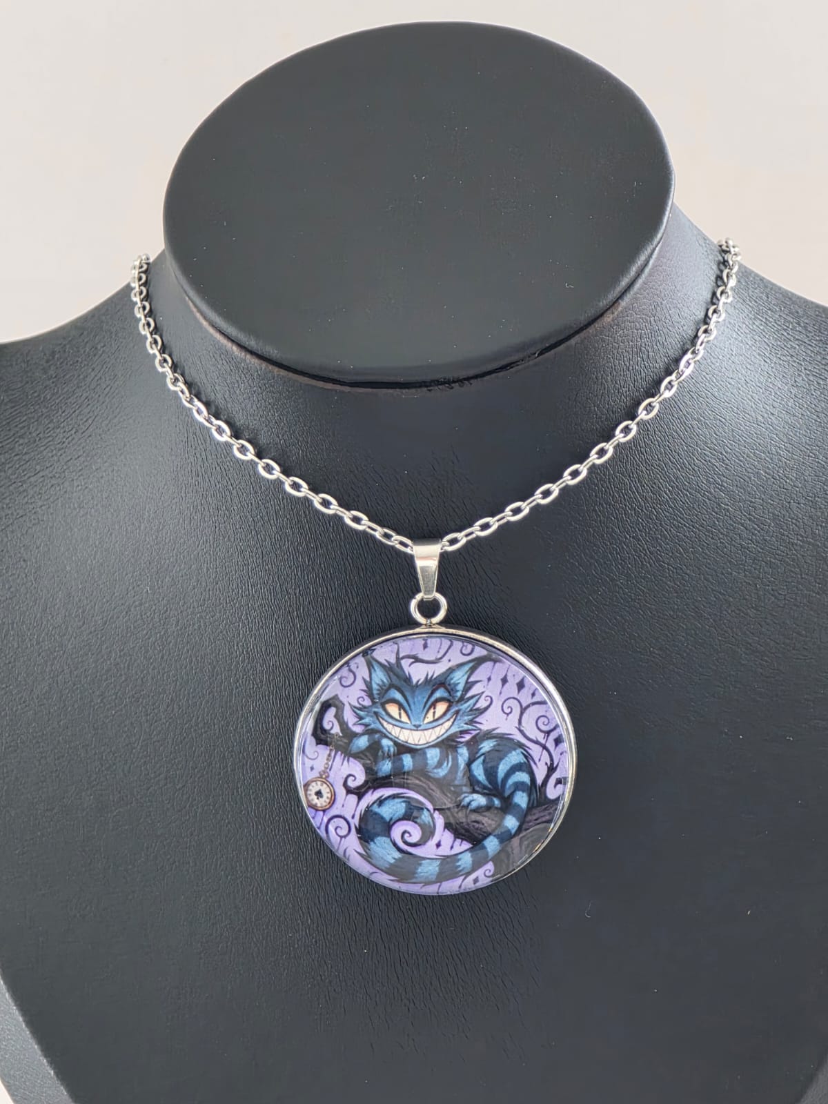 Alice in Wonderland Inspired Hellverse Cheshire Cat 30mm Pendant Stainless Steel 20 Inch Necklace