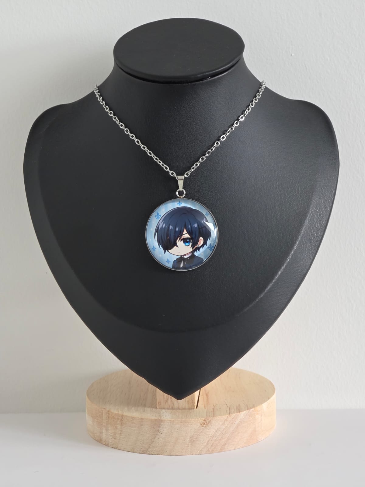 Black Butler (Kuroshitsuji) Inspired Ciel 30mm Pendant Stainless Steel 20 Inch Necklace
