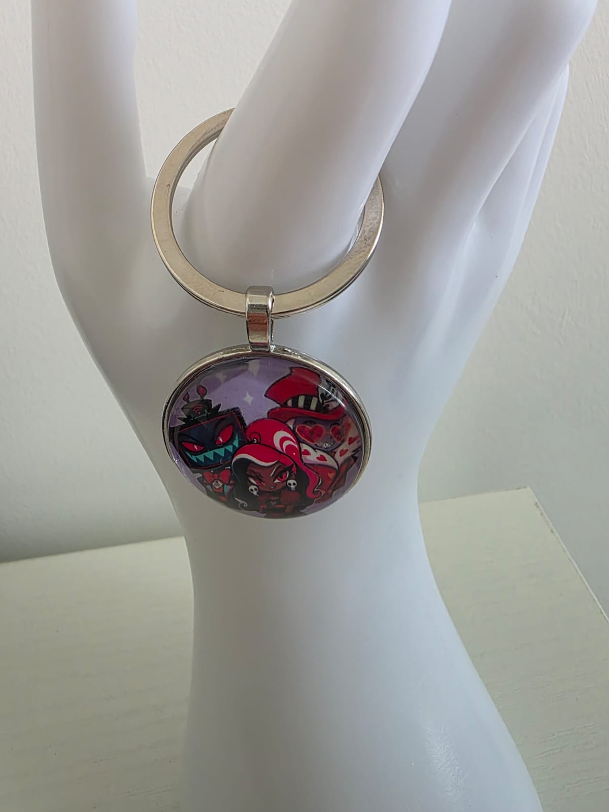 Hazbin Hotel Inspired The Vees - Valentino Velvette Vox 25mm Cabochon Keyring